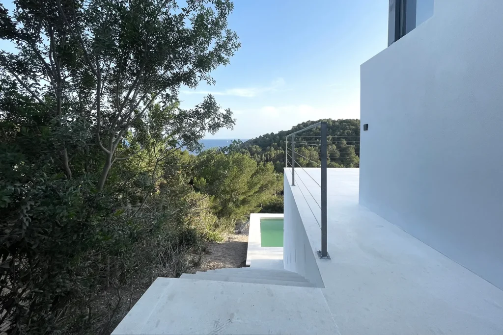 Manfredi Arquitectura Islas Baleares Diseño de Interiores Mobiliario Paisajismo Interiorismo Project Management Ibiza Sostenibilidad Espacios Humanizados Roca Mar